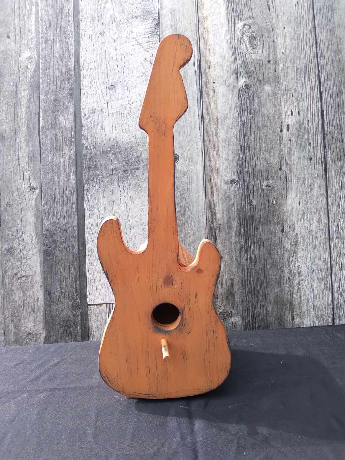 Cabane d'oiseau Guitare